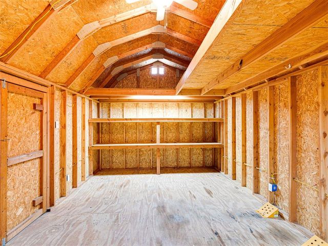8911 N Hope Lane, Yukon, OK 73099