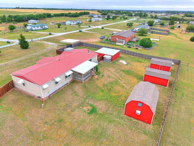 8911 N Hope Lane, Yukon, OK 73099