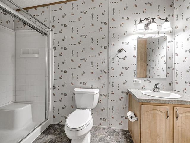 8911 N Hope Lane, Yukon, OK 73099