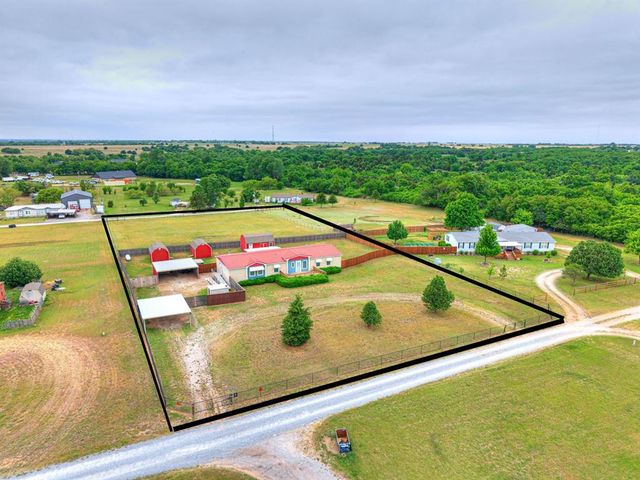 8911 N Hope Lane, Yukon, OK 73099