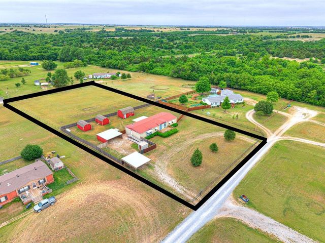 8911 N Hope Lane, Yukon, OK 73099