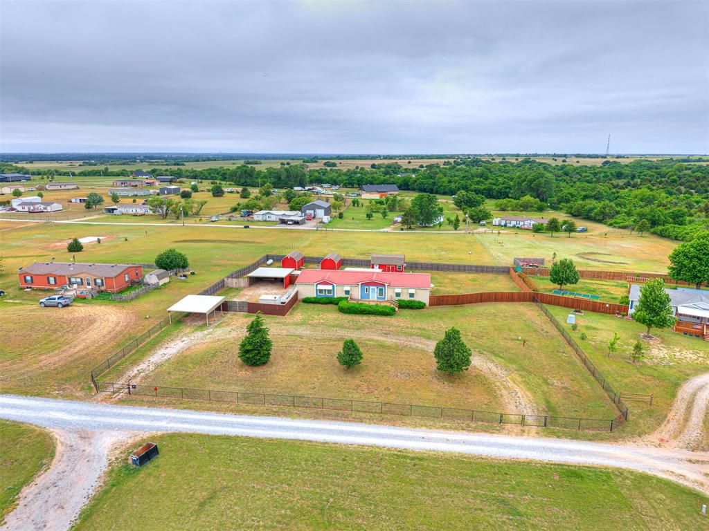 8911 N Hope Lane, Yukon, OK 73099