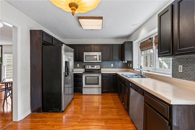 3015 Camden Way, Alpharetta, GA 30005
