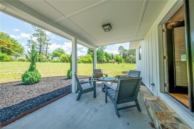 2409 Riverbend Road, Jamestown, NC 27282