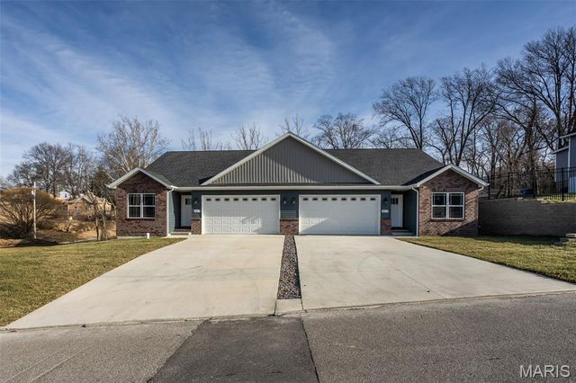 652 N Kansas Street 652-B, Edwardsville, IL 62025