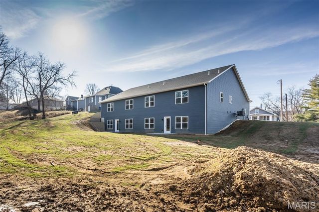 652 N Kansas Street 652-B, Edwardsville, IL 62025