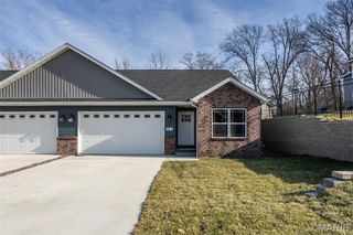 652 N Kansas Street 652-B, Edwardsville, IL 62025