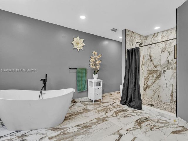 18442 NW 12th St, Pembroke Pines, FL 33029