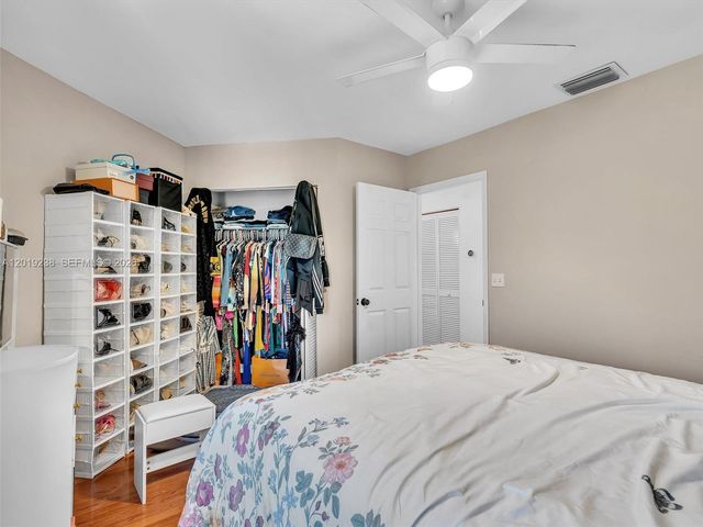 18442 NW 12th St, Pembroke Pines, FL 33029