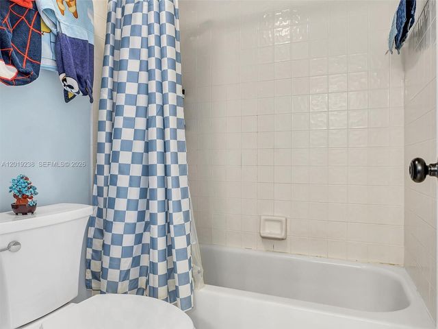 18442 NW 12th St, Pembroke Pines, FL 33029