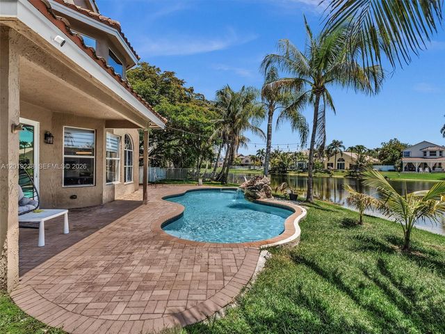 18442 NW 12th St, Pembroke Pines, FL 33029