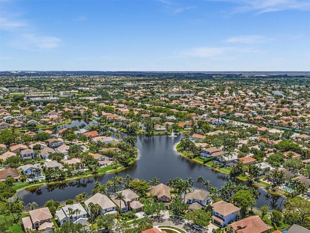 18442 NW 12th St, Pembroke Pines, FL 33029