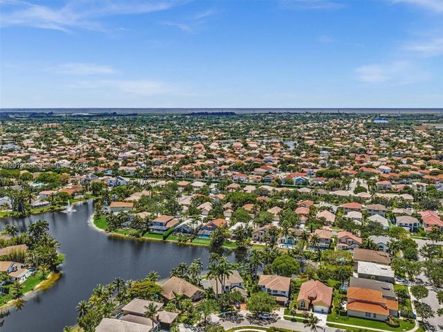 18442 NW 12th St, Pembroke Pines, FL 33029