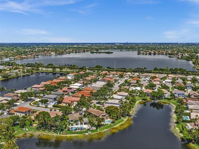 18442 NW 12th St, Pembroke Pines, FL 33029