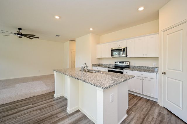 673 Amesbury Road, Conroe, TX 77316