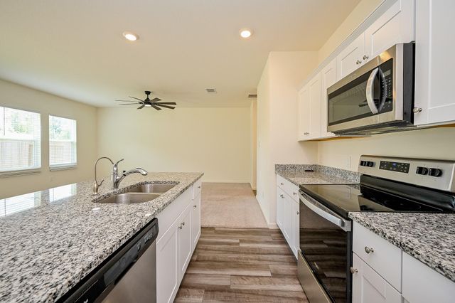 673 Amesbury Road, Conroe, TX 77316