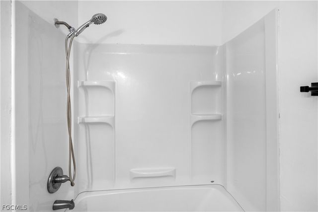 48 Victoria DR, North Fort Myers, FL 33917