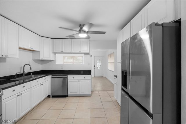 48 Victoria DR, North Fort Myers, FL 33917