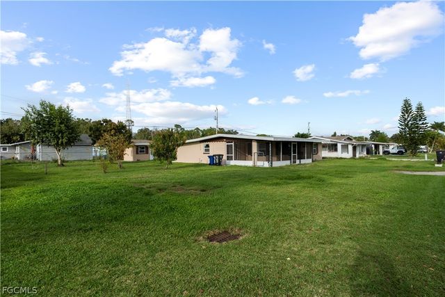 48 Victoria DR, North Fort Myers, FL 33917