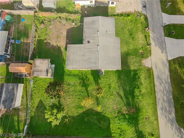 48 Victoria DR, North Fort Myers, FL 33917