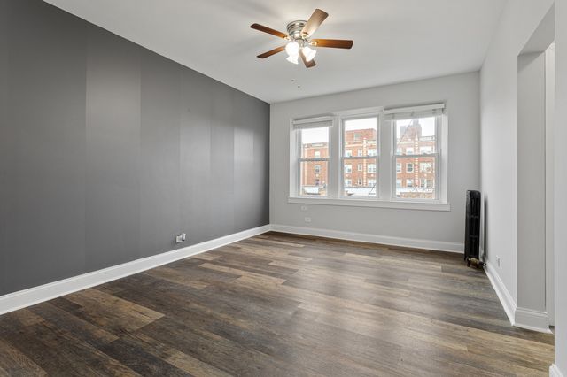 1608 W Sherwin Avenue 211, Chicago, IL 60626