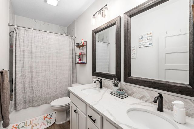 13411 E Mustang Ct, Wichita, KS 67230