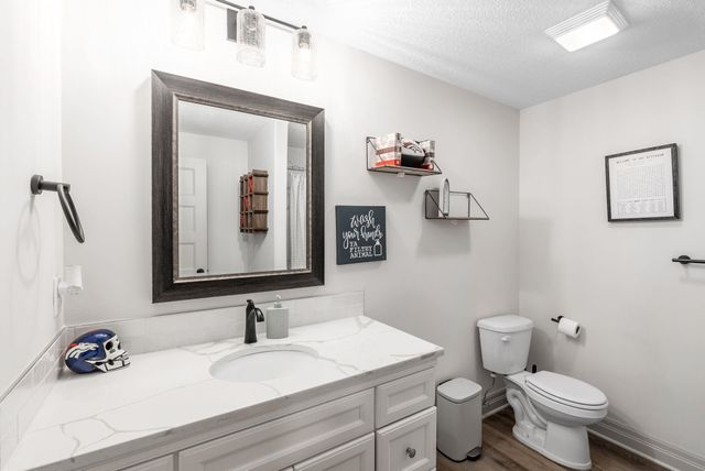 13411 E Mustang Ct, Wichita, KS 67230