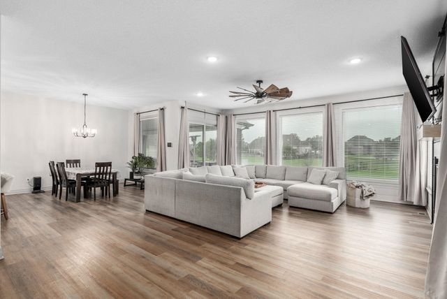 13411 E Mustang Ct, Wichita, KS 67230