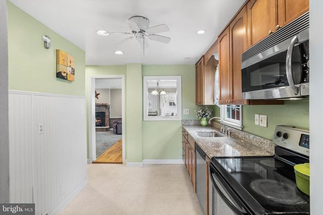 1035 GIRARD AVE, Swarthmore, PA 19081