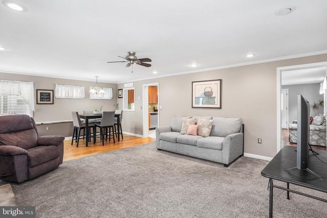 1035 GIRARD AVE, Swarthmore, PA 19081