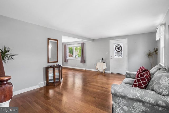 1035 GIRARD AVE, Swarthmore, PA 19081