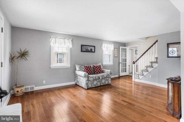 1035 GIRARD AVE, Swarthmore, PA 19081