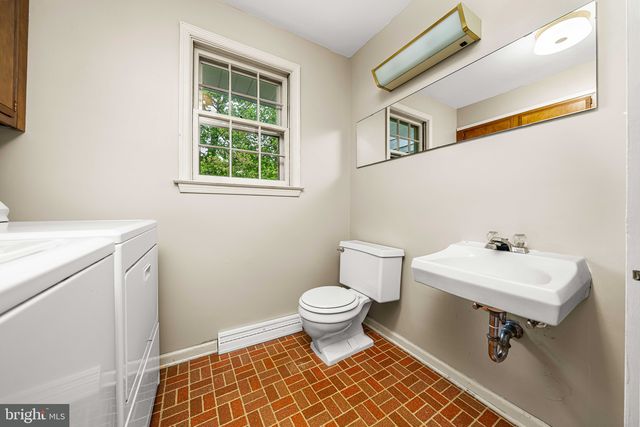711 ASHFORD RD, Wilmington, DE 19803