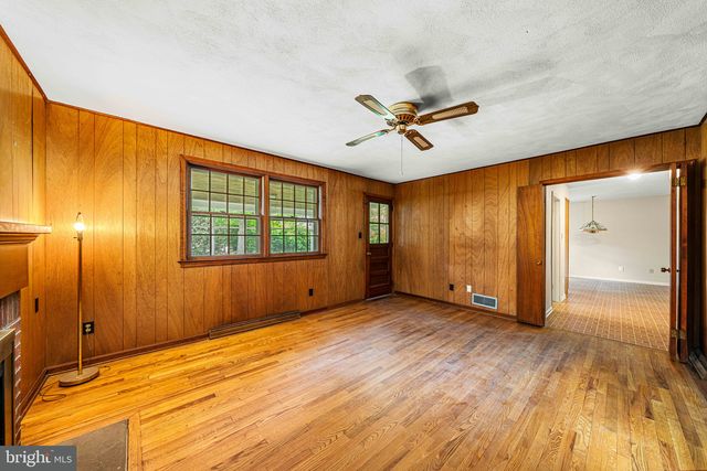711 ASHFORD RD, Wilmington, DE 19803