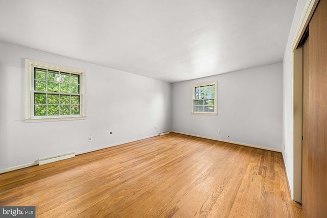 711 ASHFORD RD, Wilmington, DE 19803