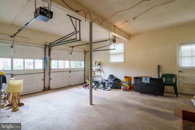 711 ASHFORD RD, Wilmington, DE 19803