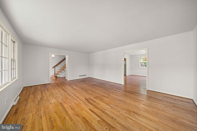 711 ASHFORD RD, Wilmington, DE 19803