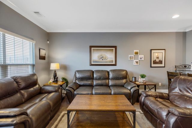 324 W Mill Dr, Nashville, TN 37209