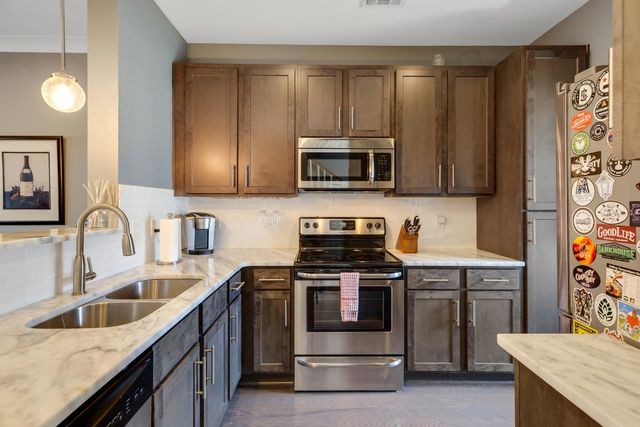 324 W Mill Dr, Nashville, TN 37209