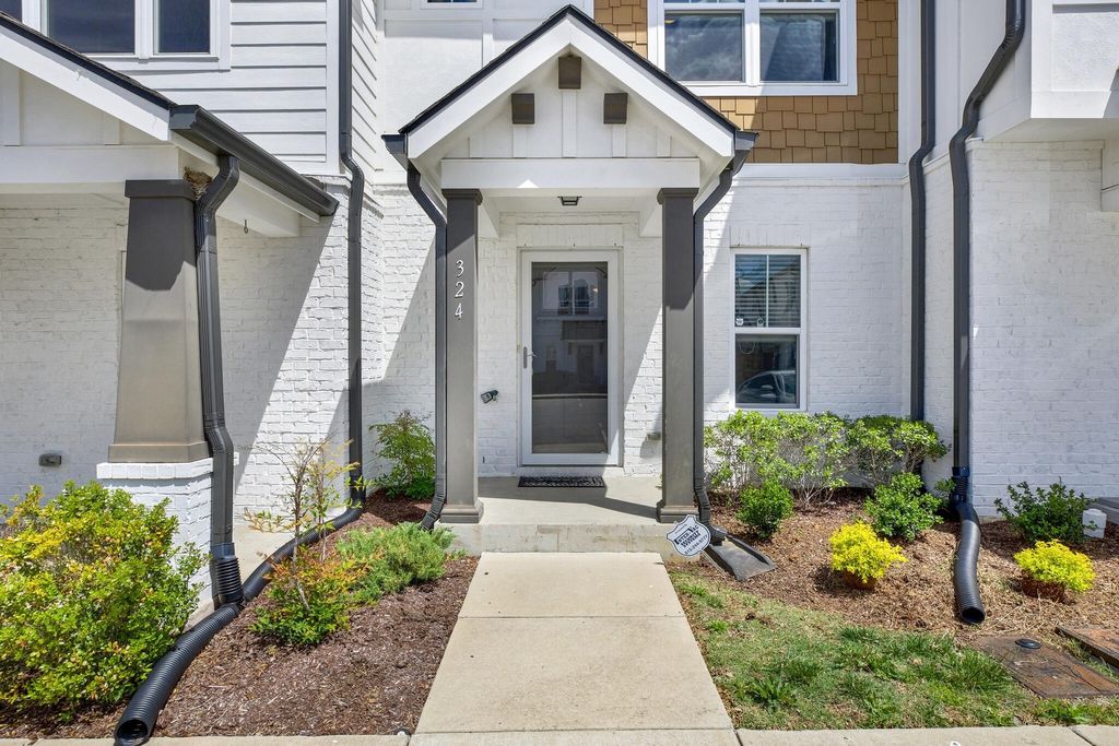 324 W Mill Dr, Nashville, TN 37209