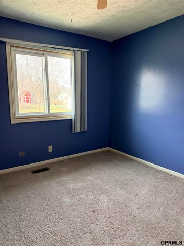 705 E 4th Street, Hickman, NE 68372