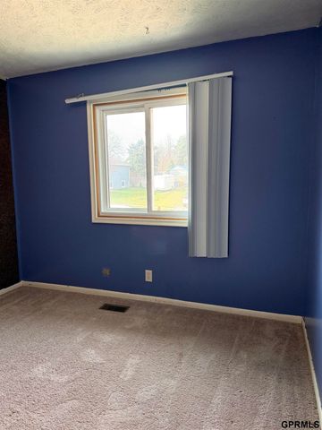 705 E 4th Street, Hickman, NE 68372