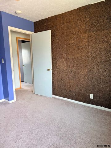 705 E 4th Street, Hickman, NE 68372
