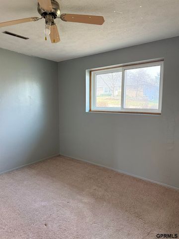 705 E 4th Street, Hickman, NE 68372