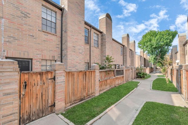 9800 Pagewood Lane 3104, Houston, TX 77042