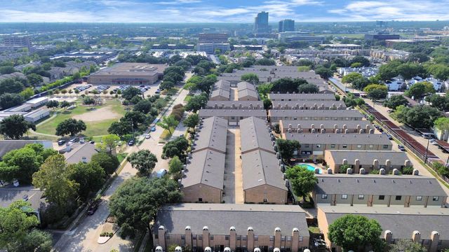 9800 Pagewood Lane 3104, Houston, TX 77042
