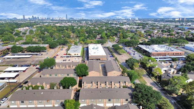 9800 Pagewood Lane 3104, Houston, TX 77042