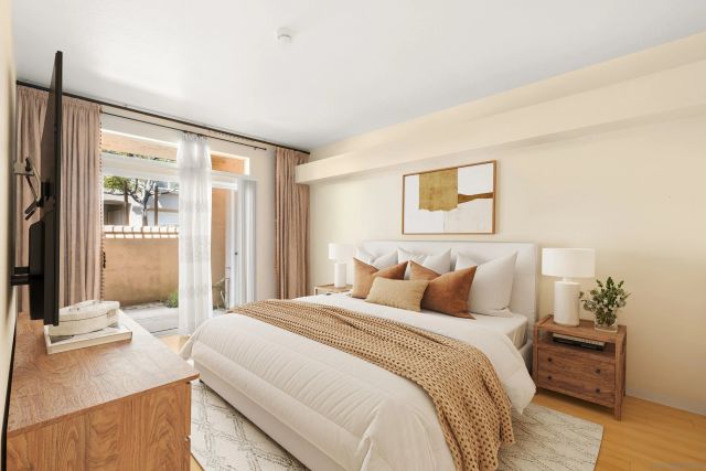 7275 Calabria Court 70, San Diego, CA 92122