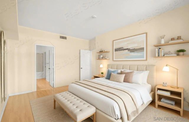 7275 Calabria Court 70, San Diego, CA 92122