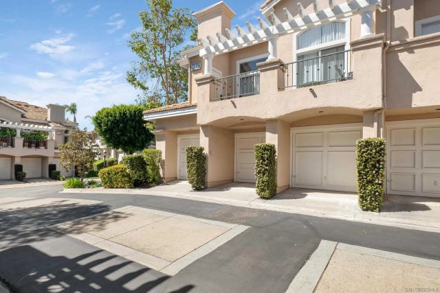 7275 Calabria Court 70, San Diego, CA 92122